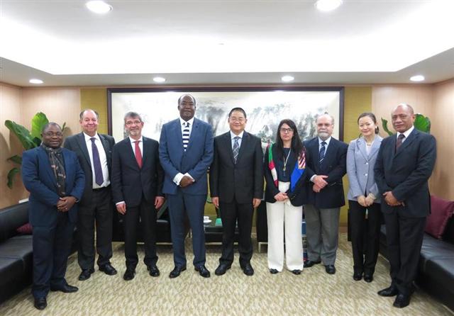 1604541694998919.jpg 20140304150049517.jpg