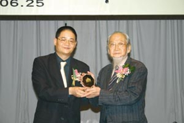 news_20050622_4.jpg