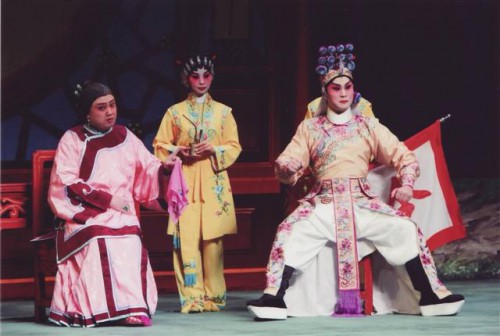 A Fundação Macau concedeu 23 milhões de patacas nos últimos três anos para apoiar as actividades no âmbito do Quyi A nova ronda de pedidos de subsídio terá início no próximo dia 1 de Dezembro