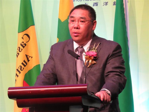 O Senhor Chefe do Executivo, Fernando Chui Sai On, enalteceu as contribuições de todos os Macaenses para desenvolvimento de Macau