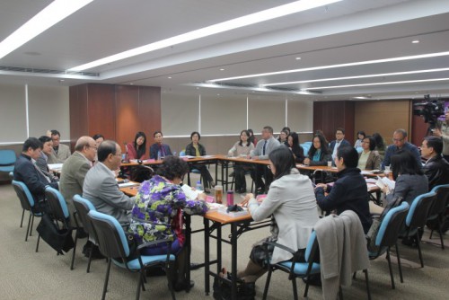 Os escritores de Macau e do Interior da China debateram o tema “Literatura de Macau”, no Seminário