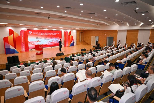 專家學者參與會議